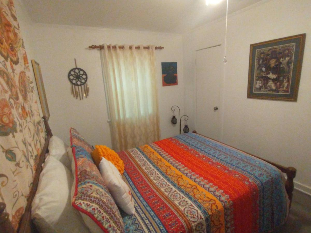Welcome To Pineapple House! 펜사콜라 외부 사진